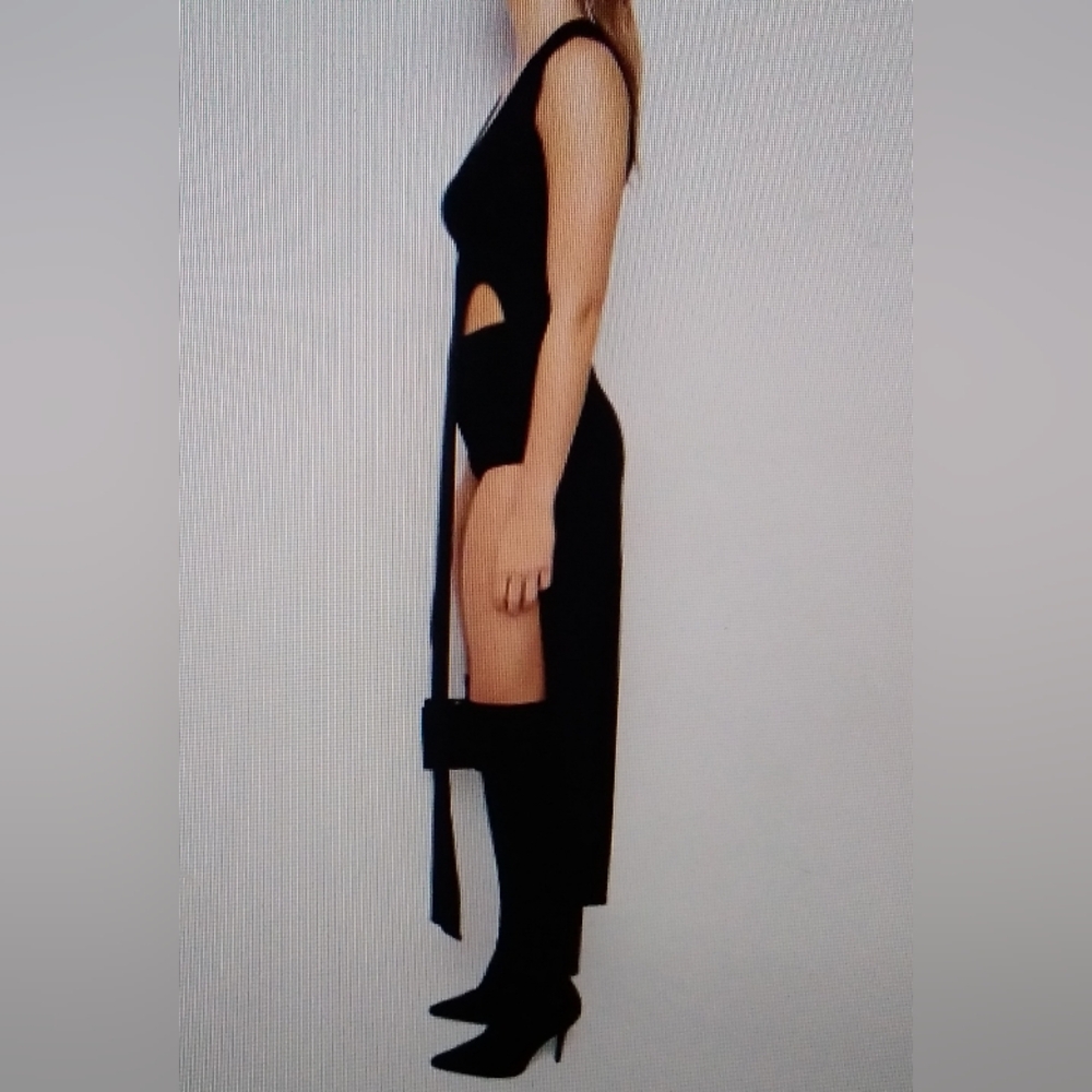 AKIRA Black Ribbed Blouse/Top
